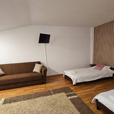 Apartamente Elegante In Regim Hotelier Iasi Buitenkant foto