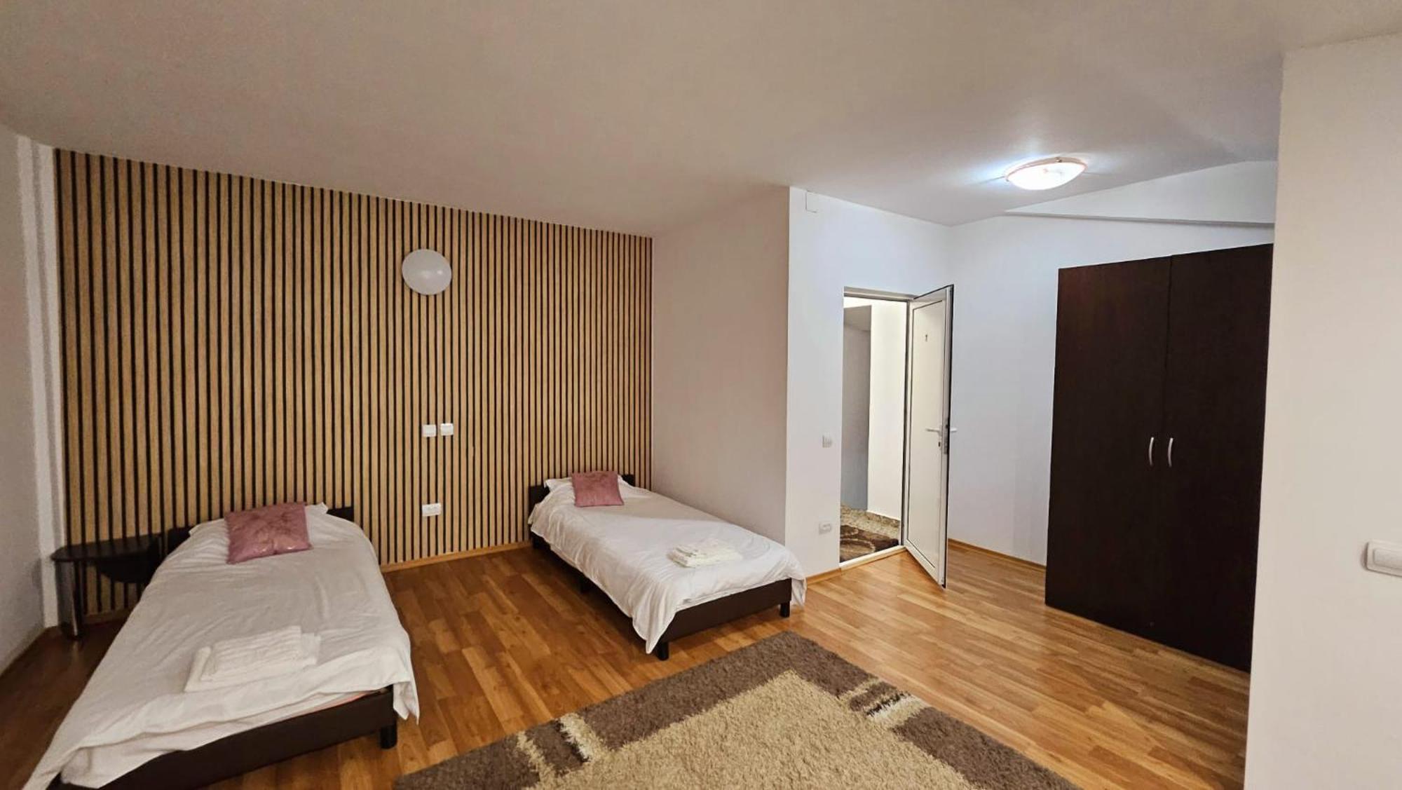 Apartamente Elegante In Regim Hotelier Iasi Buitenkant foto